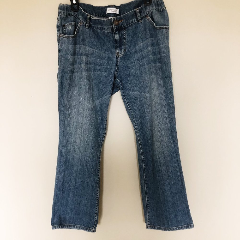 Liz Lange Maternity Adjustable Waist Cropped Jeans